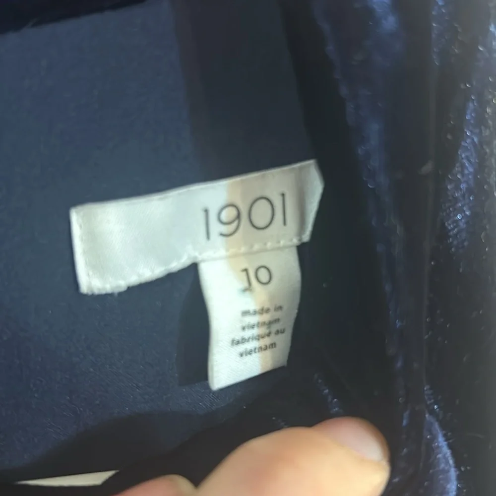 NWOT 1901 Navy Jumpsuit Velvet Trim Bow Mock Neckline Size 10 - Picture 4 of 5